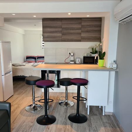 Spacieux Studio Dans Le Beaujolais Saint-Georges-de-Reneins Exteriör bild